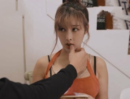 Ngay lần đầu tiên gặp mặt, tôi đã địt lồn em gái xinh dâm mới quen trên mạng